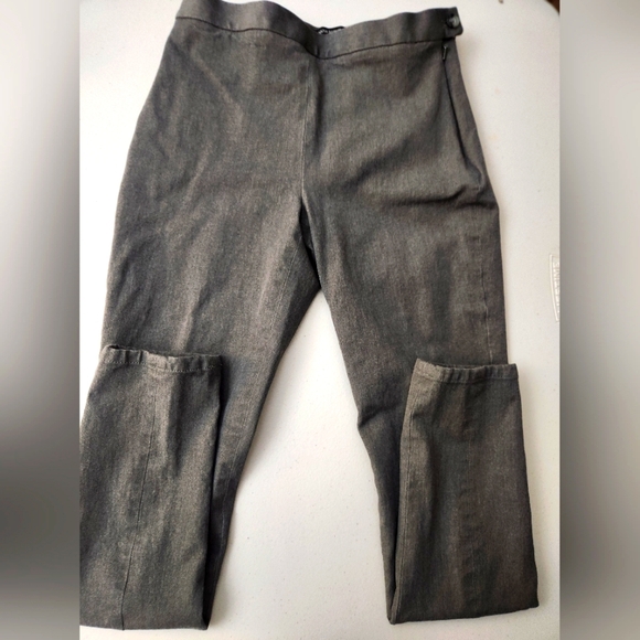 Banana Republic Denim - Banana Republic Strecth Straight Leg Gray Jeans EUC Size 2